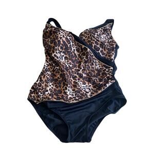 Longitude Women's Leopard Print one piece swim suit Size 22
